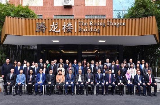 ACC and CIPG Co-hosted a Familiarisation Trip for AMS Embassy Officials and Journalists Stationed in Beijing to Visit Hunan