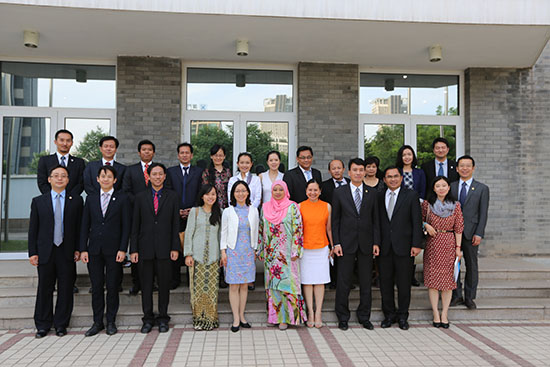 Participants of the 2015 10+3 Training Programme on Understanding China visited ACC