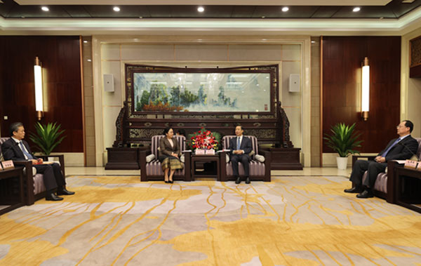 Hunan Provincial Leaders Met with Ambassador Khamphao and Secretary-General Chen Dehai 