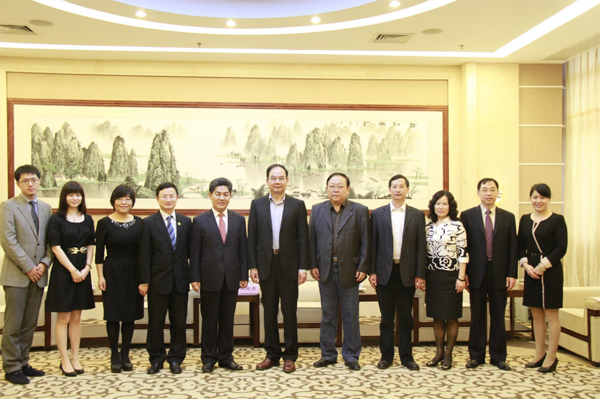 Secretary-General Ma Mingqiang Visited Guangxi University for Nationalities